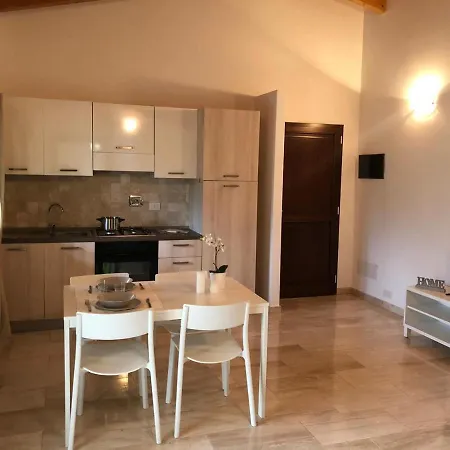 Trilocale Con Terrazza Apartment